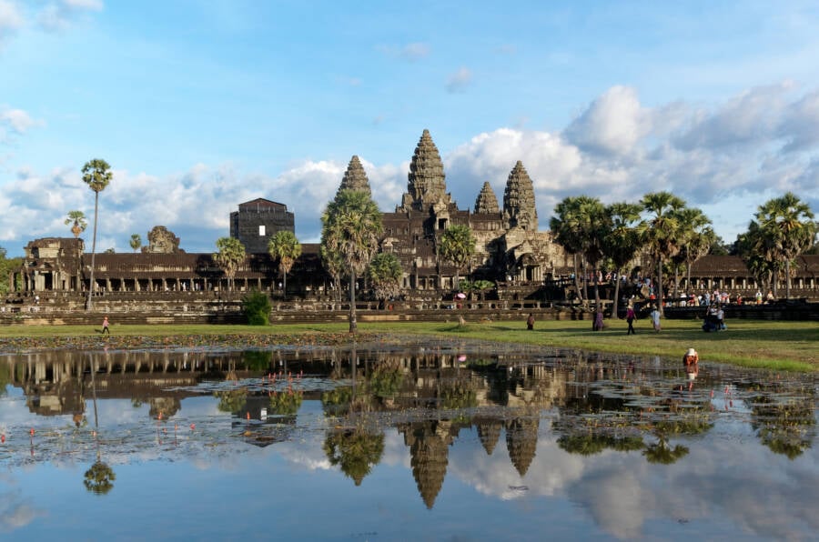 Cambodia, Guardian Statue