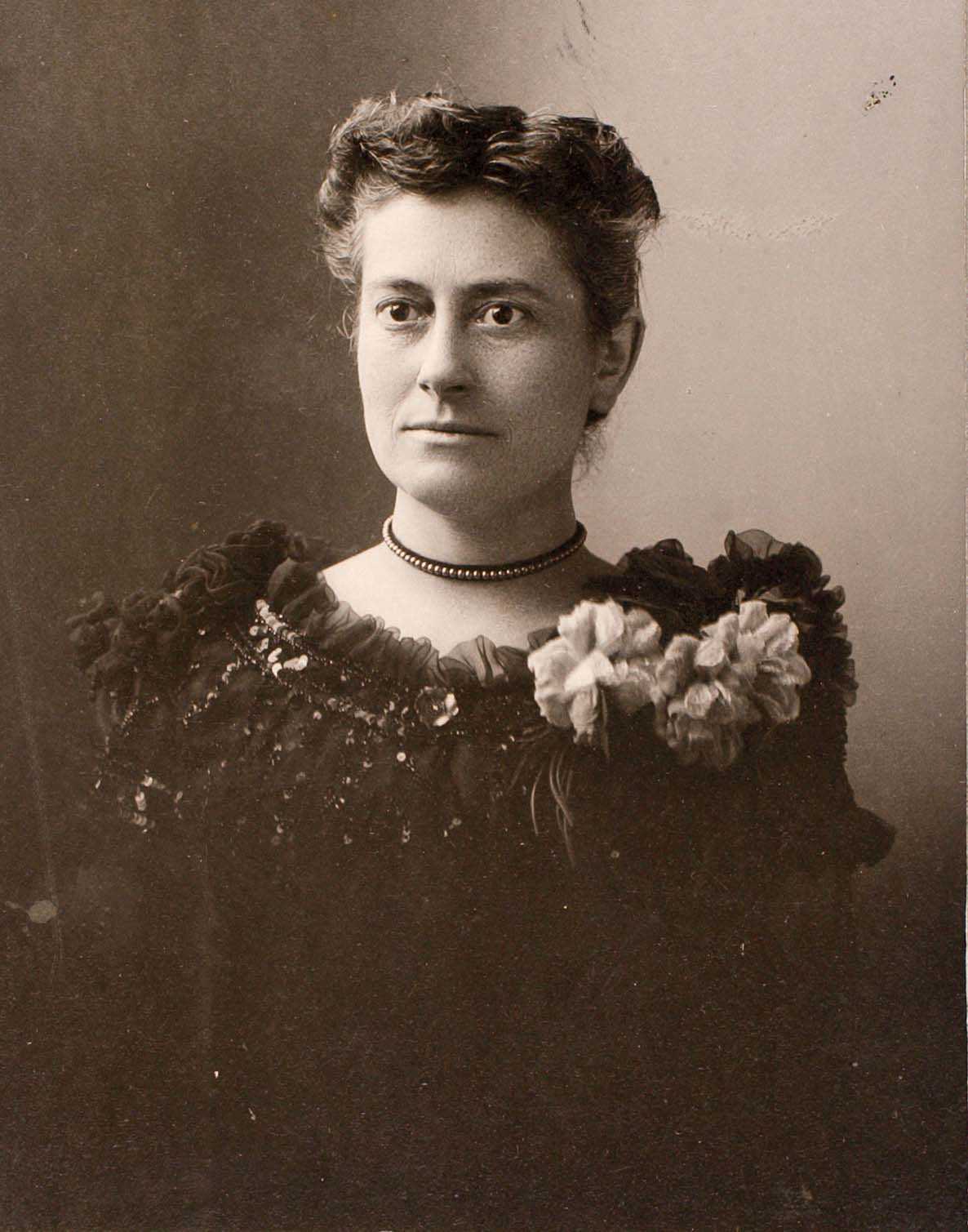 Williamina Fleming: The Remarkable Astronomer Who Changed the Sky (1857–1911)